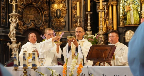 8. Pielgrzymka Wspólnot Żywego Różańca i Czcicieli Matki Bożej do Henrykowa