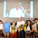 Między niebem a ziemią 
