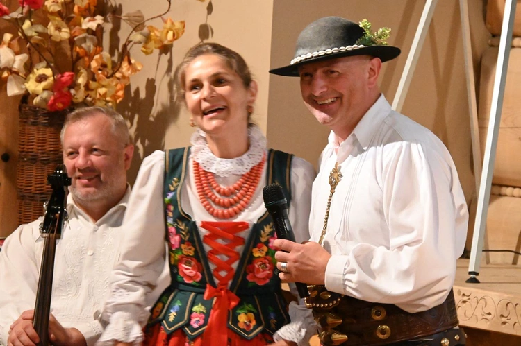 Między niebem a ziemią 