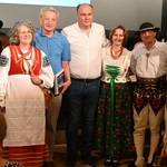 Między niebem a ziemią 