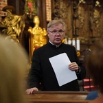 Z Matką Bożą po katedrze wrocławskiej