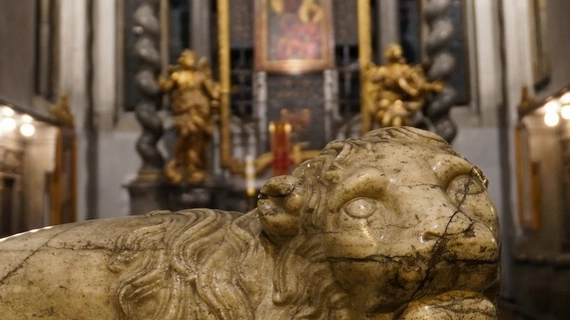 Z Matką Bożą po katedrze wrocławskiej