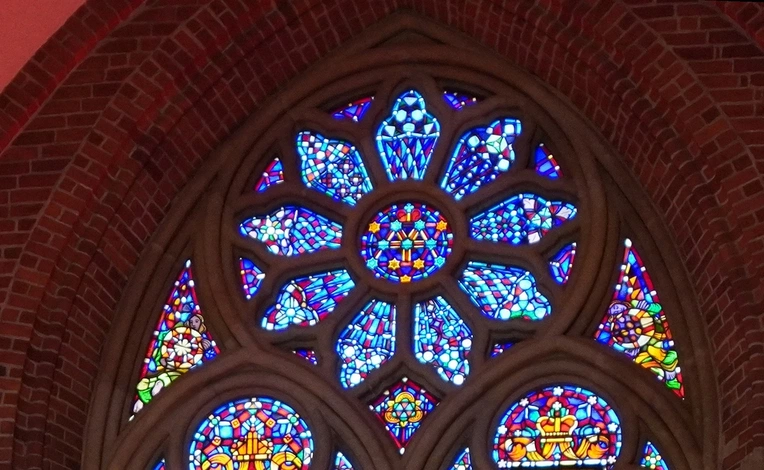 Z Matką Bożą po katedrze wrocławskiej