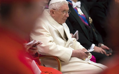 Papież emeryt – wyjątek czy reguła? Co Benedykt XVI pisał o swojej rezygnacji
