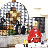 Modlitwa w oświęcimskim Karmelu. 