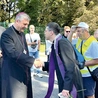 Pątników witał bp Roman Pindel.