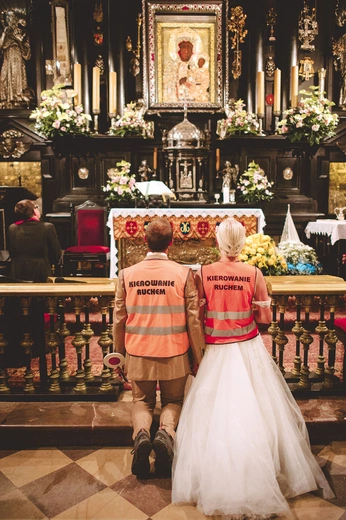 Jola i Tomasz, nowożeńcy, wieloletni porządkowi.