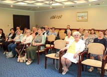 Rozmowa online z Alicją Kostką ze Związku Kobiet Szensztackich. 