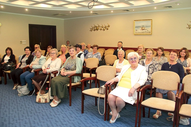 Rozmowa online z Alicją Kostką ze Związku Kobiet Szensztackich. 