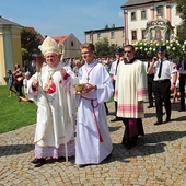 Wielkie święto wiary – tak można określić odpust w Krzeszowie.