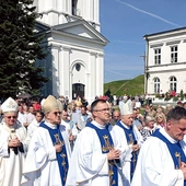 Obchody odpustowe w Chełmie co roku przyciągają tłumy.