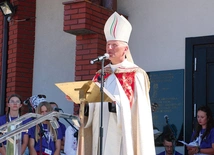 Nabożeństwu na Przeprośnej Górce przewodniczył bp Marek Solarczyk. 