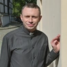 – W związku z tym, że w obozie przebywali  tylko mężczyźni i warunki były trudne, ten wyjazd  jest wyjątkowo tylko dla ojców i synów – wyjaśnia  ks. Piotr Wadowski (na zdjęciu), duszpasterz Katolickiego Stowarzyszenia „Ojcostwo Powołaniem”. Więcej informacji i zapisy na:  ojcostwopowolaniem.pl. 