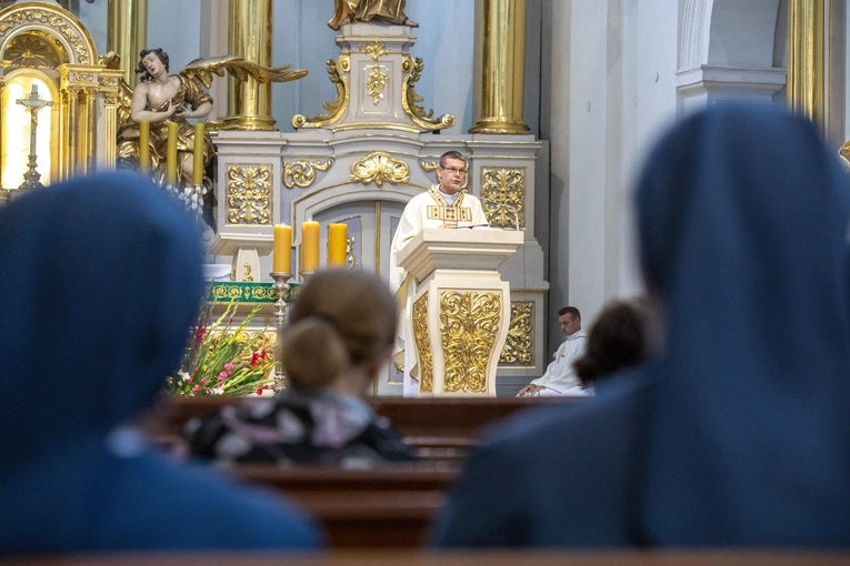 Ks. Szwarc: Modlitwa wzywa do winnicy Pana
