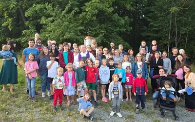 uczestnicy wakacyjnych rekolekcji