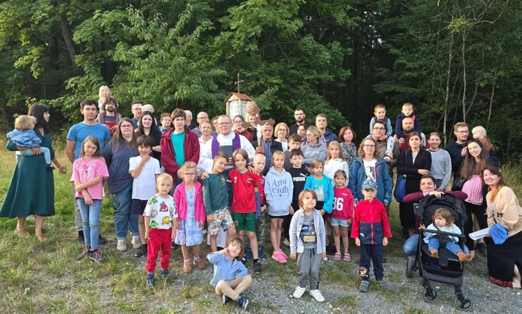 uczestnicy wakacyjnych rekolekcji