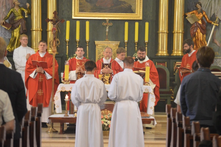 Bp Olszowski do oazowiczów: Niech czas rekolekcji ma wpływ na wasze życie, decyzje i postępowanie