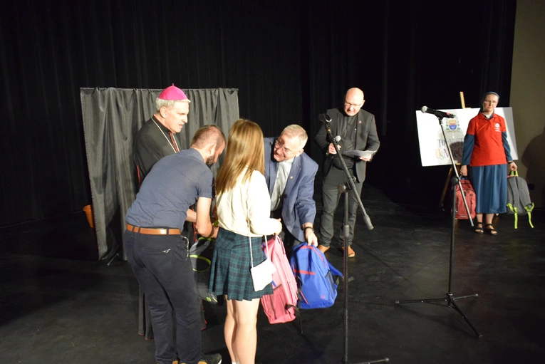 Z uśmiechem do szkoły