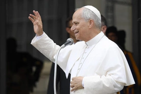 Papież na Meeting w Rimini: bałwochwalstwo zysku zagraża pokojowi