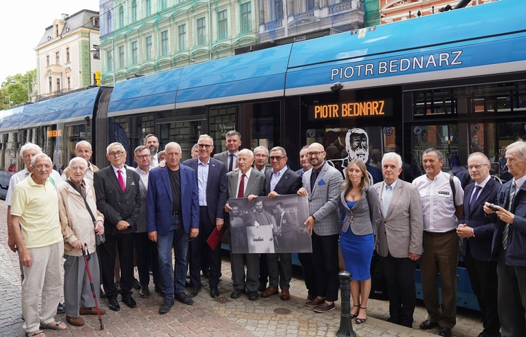Wrocław zyskał tramwaj imienia Piotra Bednarza