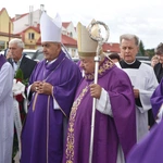 Pożegnanie abp. Józefa Kowalczyka w Jadownikach Mokrych