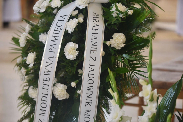 Pożegnanie abp. Józefa Kowalczyka w Jadownikach Mokrych
