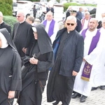 Pożegnanie abp. Józefa Kowalczyka w Jadownikach Mokrych