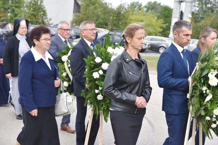 Pożegnanie abp. Józefa Kowalczyka w Jadownikach Mokrych