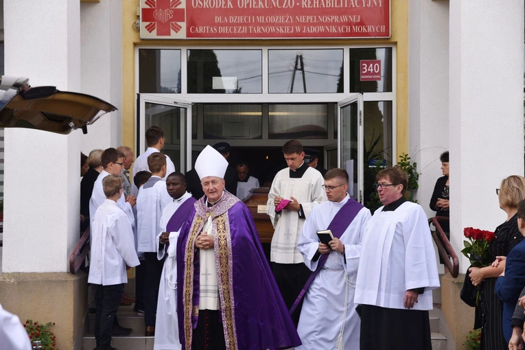 Pożegnanie abp. Józefa Kowalczyka w Jadownikach Mokrych