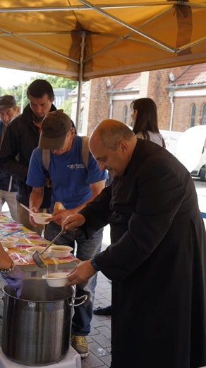 Trzecie urodziny Boskiego Prysznica