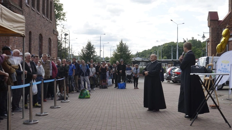 Trzecie urodziny Boskiego Prysznica