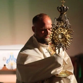 Uwielbienie w chojnowskiej farze