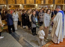 Błogosławieństwo kobiet w stanie błogosławionym