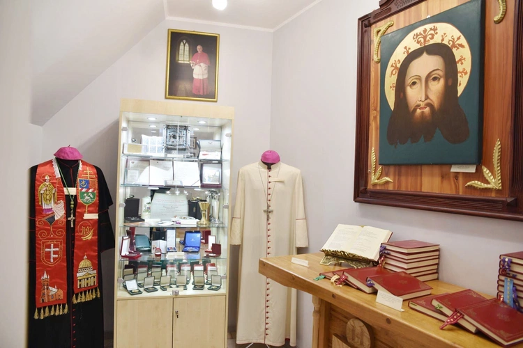 Muzeum pamięci abp. Zygmunta Zimowskiego w Kupieninie