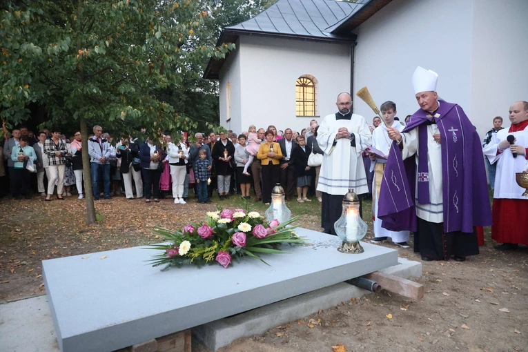 Poświęcenie wyremontowanej świątyni w Kamionce Wielkiej