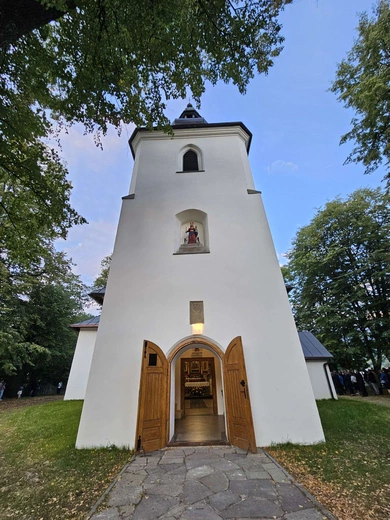 Poświęcenie wyremontowanej świątyni w Kamionce Wielkiej