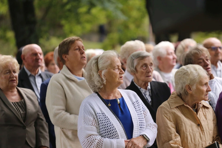 Poświęcenie wyremontowanej świątyni w Kamionce Wielkiej