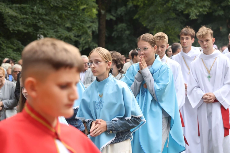 Poświęcenie wyremontowanej świątyni w Kamionce Wielkiej
