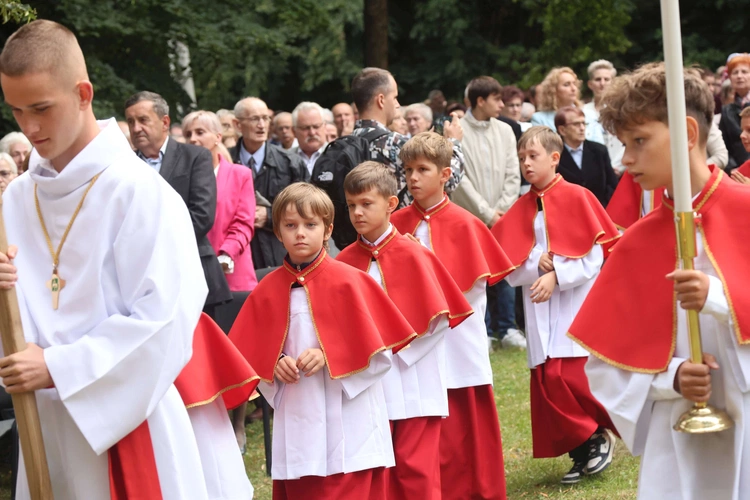 Poświęcenie wyremontowanej świątyni w Kamionce Wielkiej
