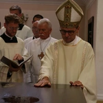 Joniec. Poświęcenie nowego ołtarza