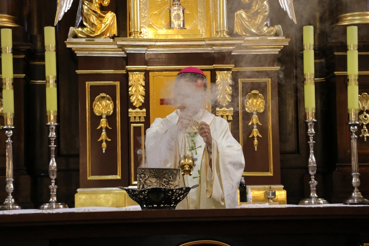 Joniec. Poświęcenie nowego ołtarza