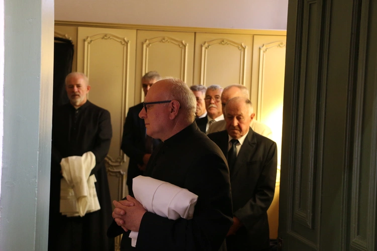 Joniec. Poświęcenie nowego ołtarza