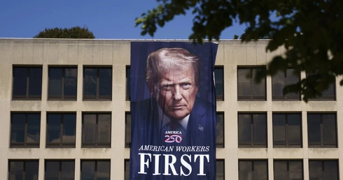 Ameryka i Amerykanie ponad wszystko....