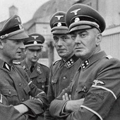 Dowódcy inspektoratów Selbstschutzu:  SS-Standartenführer Ludolf Jacob von Alvensleben, SS-Obersturmbannführer Erich Spaarmann,  SS-Obersturmbannführer Hans Kölzow,  i SS-Sturmbannführer Christian Schnug.
