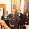 Ks. Robert Kristman mówi, że jest szansa na drugi skarb na drugiej wieży katedry. 