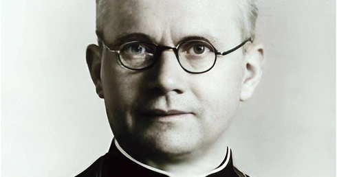 Mówił: „Mamy duchowe oczy, którymi możemy zobaczyć i poznać Boga. Człowiek prawdziwej wiary widzi świat w innym świetle, jego wiara czyni go jasnowidzącym i jasnosłyszącym”.
