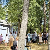 W Eucharystii wzięli udział czciciele patrona, który jest również opiekunem zwierząt.