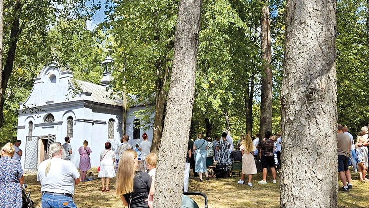 W Eucharystii wzięli udział czciciele patrona, który jest również opiekunem zwierząt.