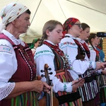 Modlitwa przy kaplicy w Opocznie 