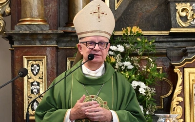 Bp Czaja: Trzeba wrócić do szkoły Chrystusa